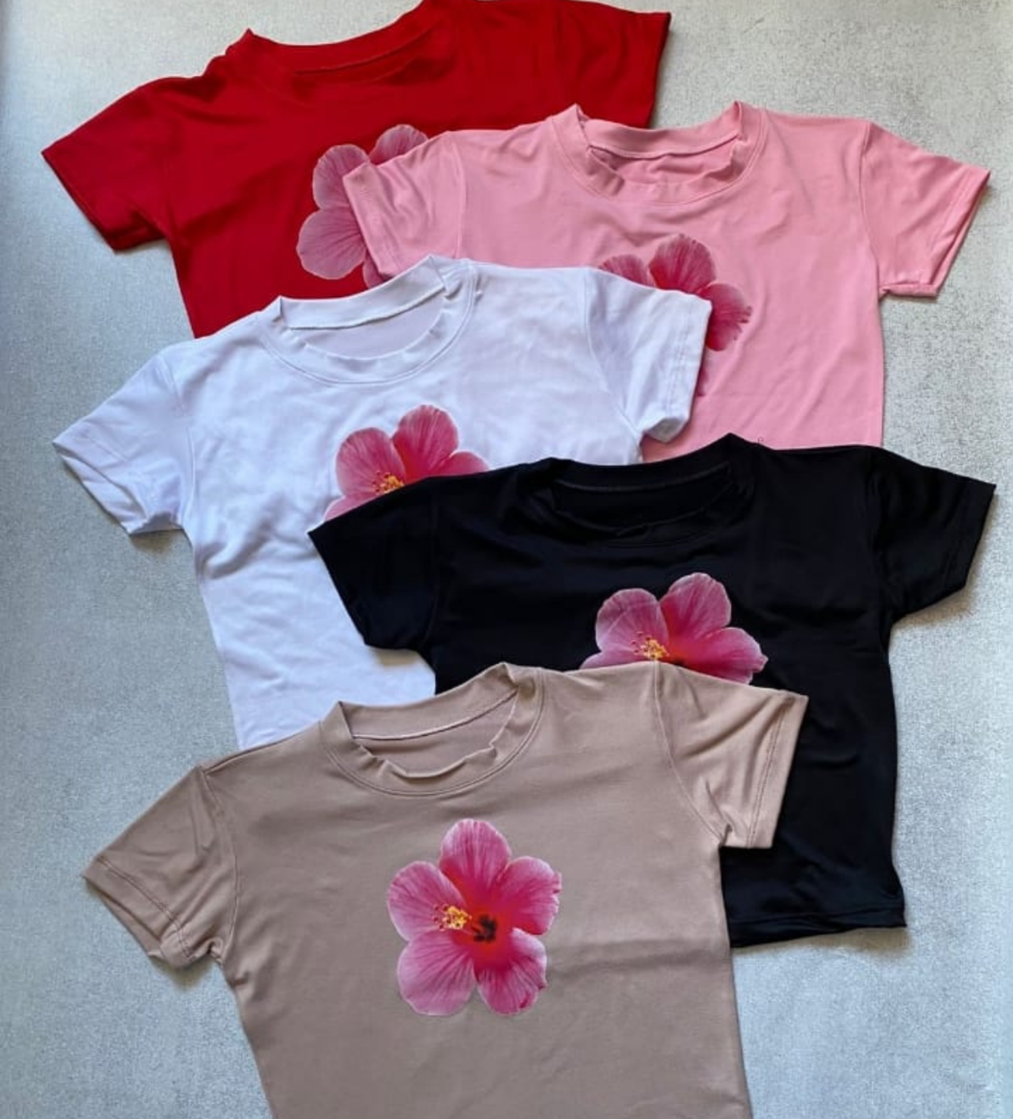 Baby tee flor